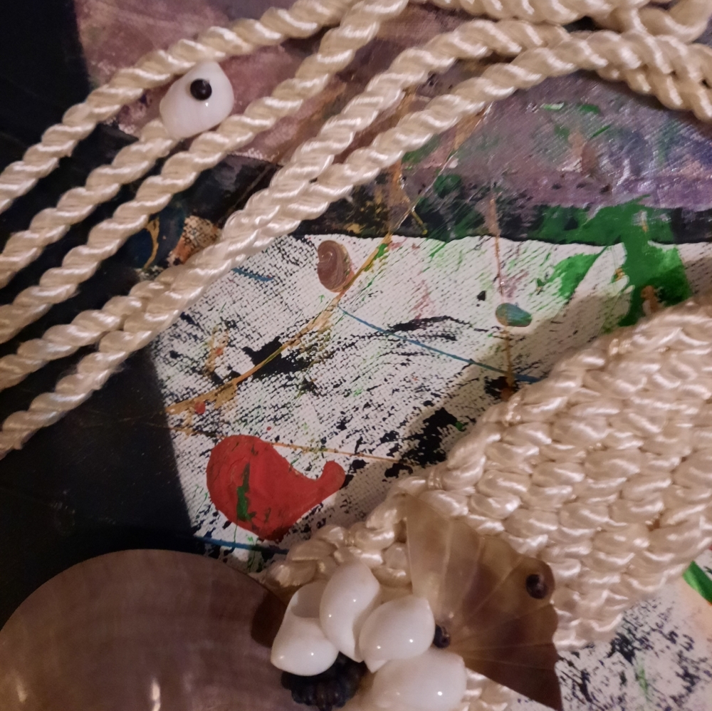 1980's rope belt w/ Mother of Pearl & shells - Picture 11 of 11